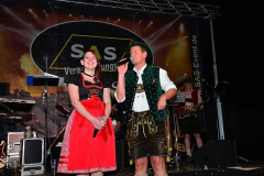 dl_und_burschen_versteigerung_in_der_b12-arena_186_20140919_1529394877