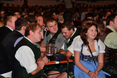 dl_und_burschen_versteigerung_in_der_b12-arena_194_20140919_1003845141