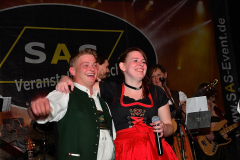 dl_und_burschen_versteigerung_in_der_b12-arena_195_20140919_1972223532