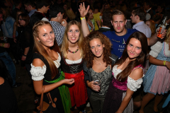 neon-party_in_der_b12-arena_124_20140921_1488267848