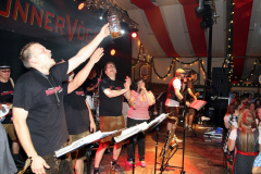 tag_zwei_holzschupfamusi_und_abends_die_dornenvoegel_11_20140914_1302383835