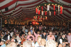 tag_zwei_holzschupfamusi_und_abends_die_dornenvoegel_18_20140914_1376260055