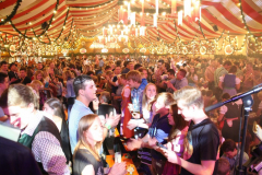 tag_zwei_holzschupfamusi_und_abends_die_dornenvoegel_24_20140914_1392086959
