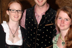 tag_zwei_holzschupfamusi_und_abends_die_dornenvoegel_2_20140914_1669038284