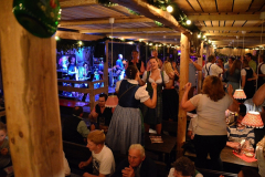 samstag_abend_in_der_wiesn-alm_mit_der_band_flashdance_100_20140921_1824981892