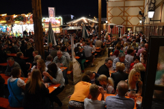 samstag_abend_in_der_wiesn-alm_mit_der_band_flashdance_33_20140921_1203198115