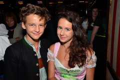 samstag_abend_in_der_wiesn-alm_mit_der_band_flashdance_60_20140921_1542637503