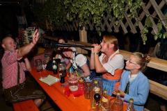 samstag_abend_in_der_wiesn-alm_mit_der_band_flashdance_83_20140921_1632654436