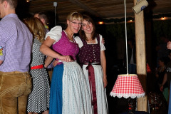 wiesn_alm_am_samstag_127_20140915_1318456868