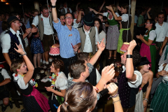 wiesn_alm_am_samstag_147_20140915_1081390035