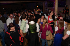 wiesn_alm_am_samstag_174_20140915_1457330521