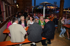 wiesn_alm_am_samstag_20140915_1605369539