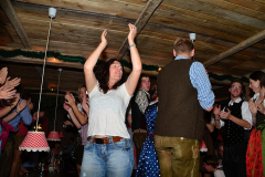 wiesn_alm_am_samstag_49_20140915_1299681248