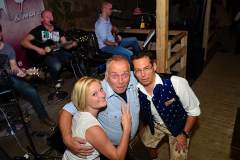 zeilingers_wiesn-alm_am_montag_abend_mit_der_band_austria_4_104_20140916_1263961605