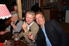 zeilingers_wiesn-alm_am_montag_abend_mit_der_band_austria_4_106_20140916_1657826552