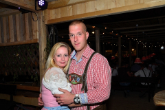 zeilingers_wiesn-alm_am_montag_abend_mit_der_band_austria_4_28_20140916_1949262666