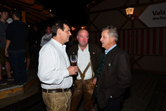 zeilingers_wiesn-alm_am_montag_abend_mit_der_band_austria_4_39_20140916_1411184259