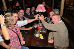 zeilingers_wiesn-alm_am_montag_abend_mit_der_band_austria_4_59_20140916_1655310867