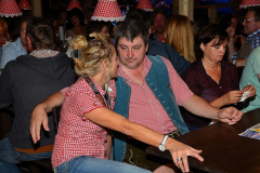 zeilingers_wiesn-alm_am_montag_abend_mit_der_band_austria_4_66_20140916_1283257040