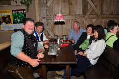 zeilingers_wiesn-alm_am_montag_abend_mit_der_band_austria_4_75_20140916_1375414845