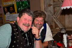 zeilingers_wiesn-alm_am_montag_abend_mit_der_band_austria_4_76_20140916_1426495639