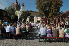 erntedank_gottestdienst_mit_auszug_zum_festplatz_94_20150915_1793872022